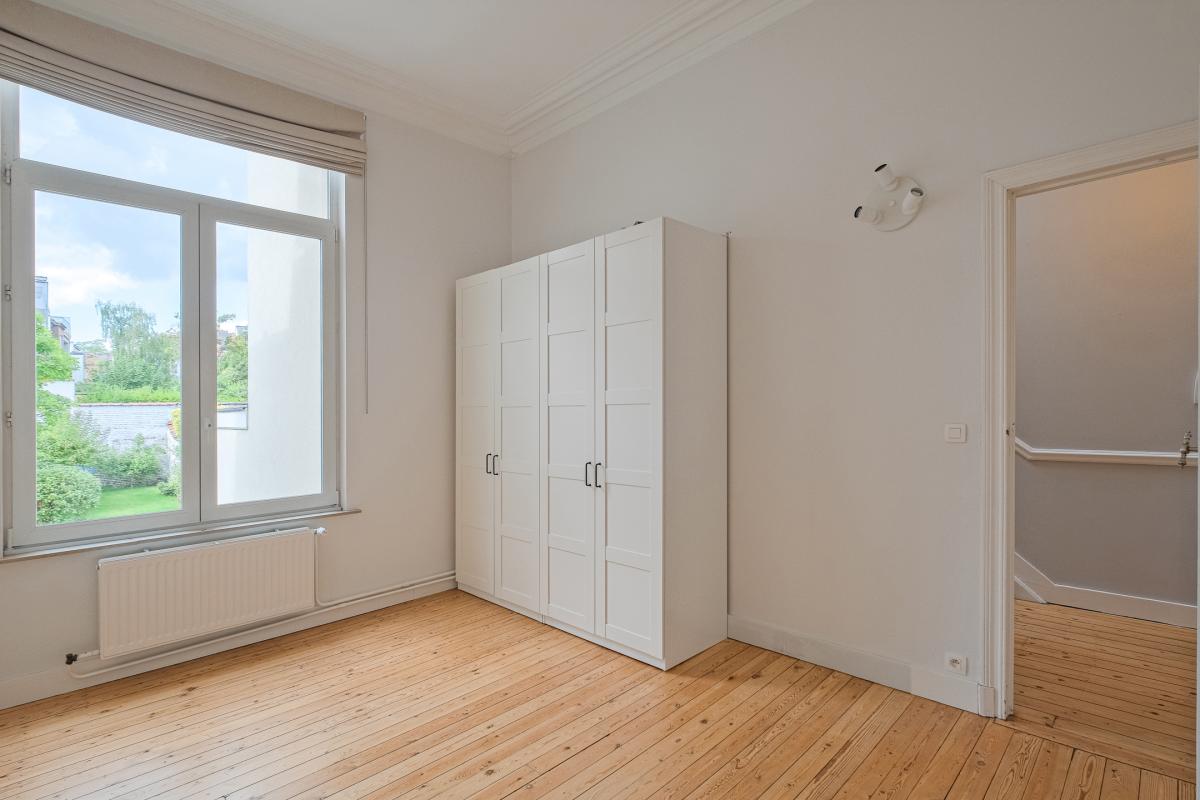 Uccle, Ravissante maison rénovée 5 ch avec jardin