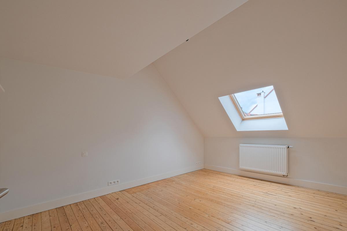 Uccle, Ravissante maison rénovée 5 ch avec jardin