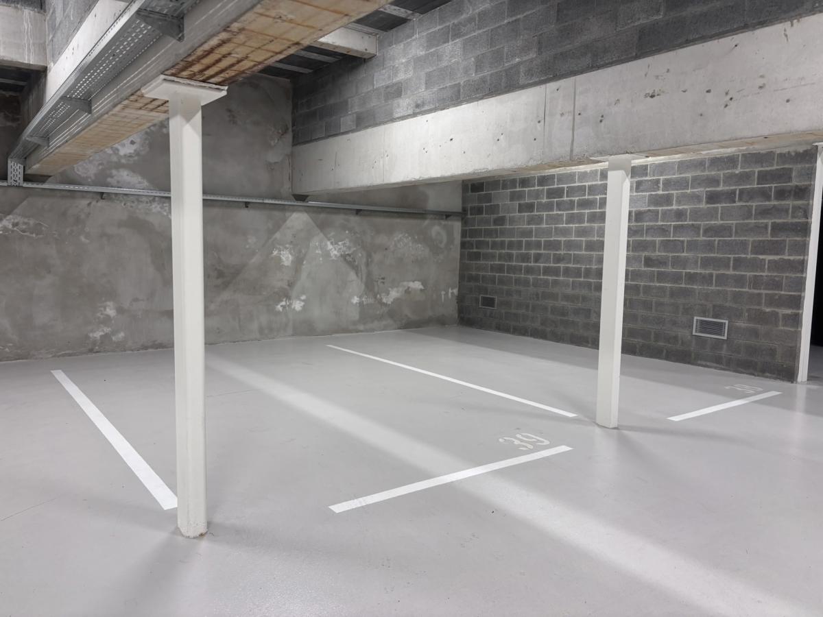Av. Molière 113-115 - Emplacement de parking 
