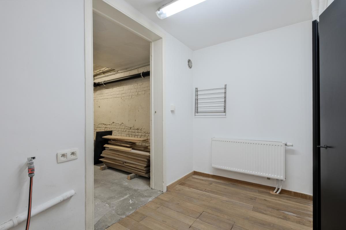 Sq. Marie-Louise: beau duplex + jardin, profession libérale