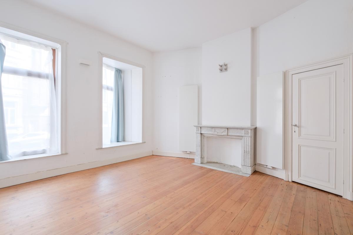 Sq. Marie-Louise: beau duplex + jardin, profession libérale