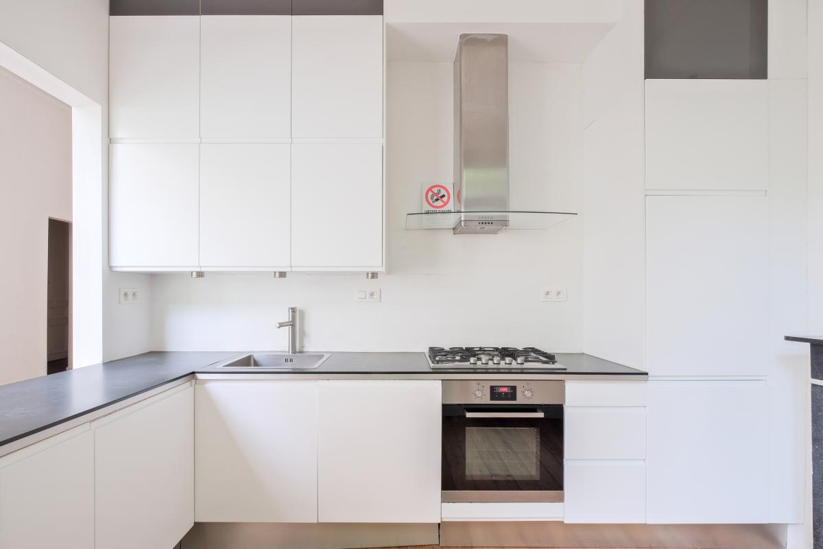 Sq. Marie-Louise: beau duplex + jardin, profession libérale