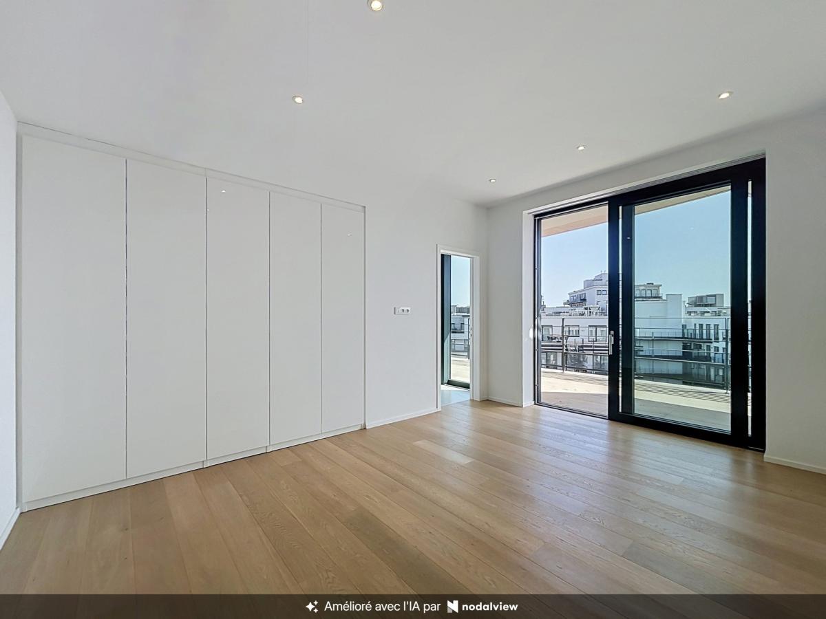 Cond'Or : Penthouse neuf d'exception 3 ch. + 75 m² terrasses