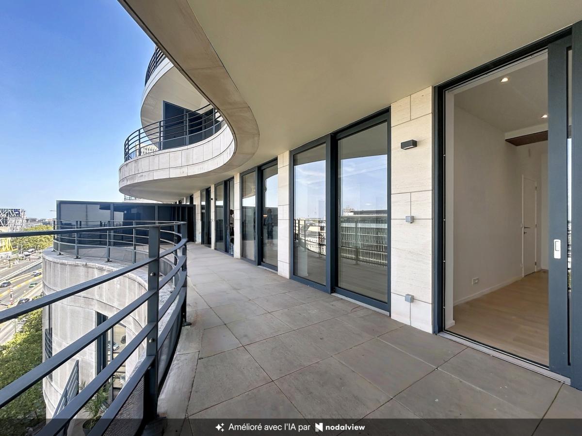 Cond'Or : Penthouse neuf d'exception 3 ch. + 75 m² terrasses
