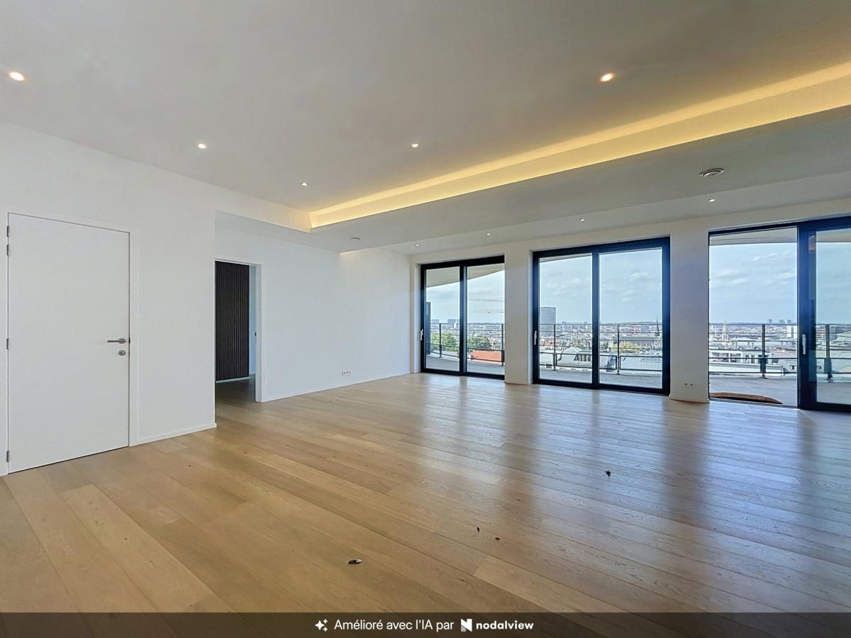 Cond'Or : Penthouse neuf d'exception 3 ch. + 75 m² terrasses
