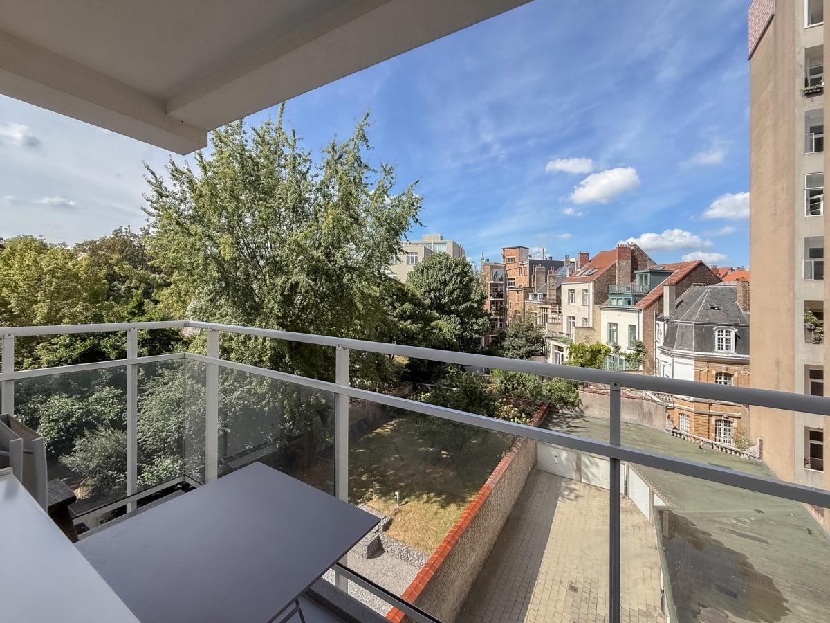 Brugmann/Jonction: Bel appartement 2 chambres, terrasses