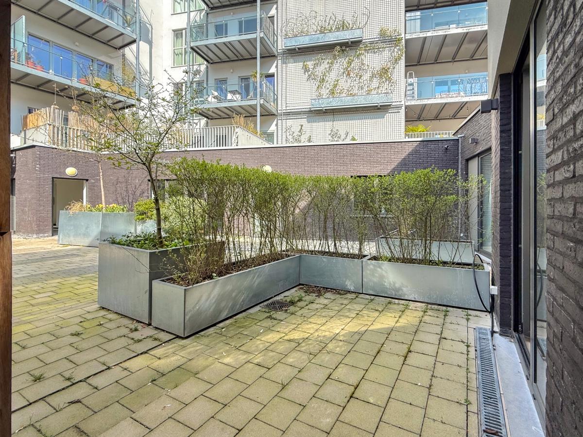 Fernand Coq: Bel appartement 1 chambre, terrasse et jardin