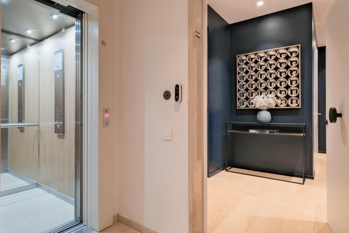 Messidor : Somptueux appartement remis à neuf avec goût