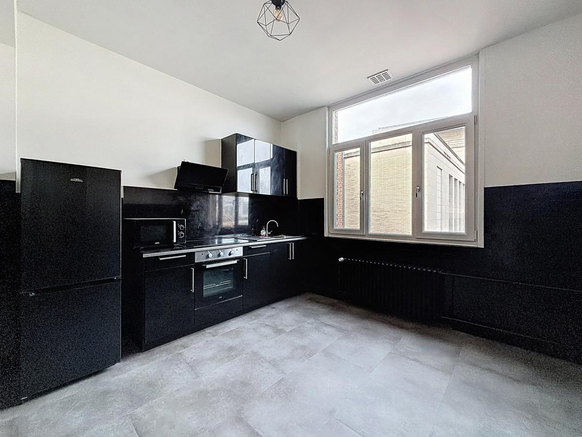 Boulevard Waterloo : Bel appartement meublé de 2 chambres