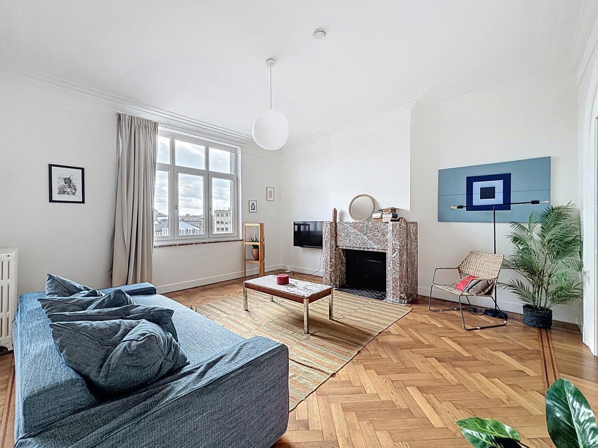 Boulevard Waterloo : Bel appartement meublé de 2 chambres
