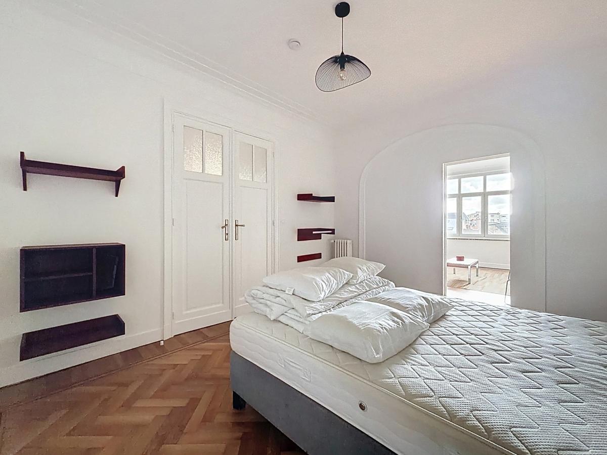 Boulevard Waterloo : Bel appartement meublé de 2 chambres