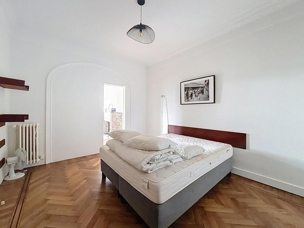 Boulevard Waterloo : Bel appartement meublé de 2 chambres