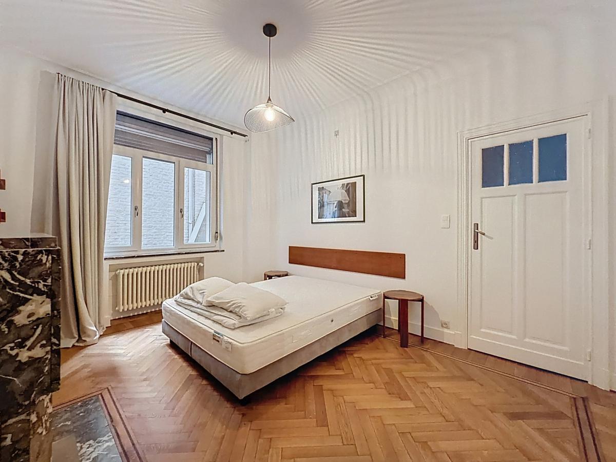 Boulevard Waterloo : Bel appartement meublé de 2 chambres