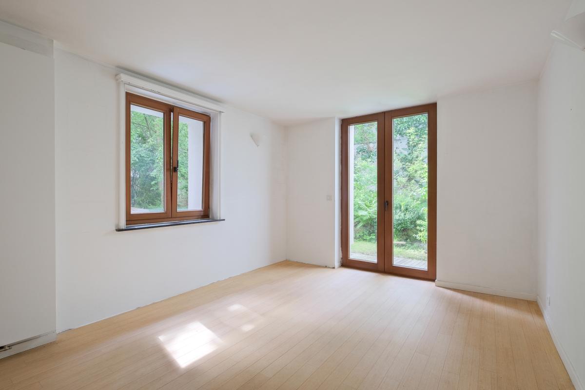 Sq. Marie-Louise: beau duplex + jardin, profession libérale