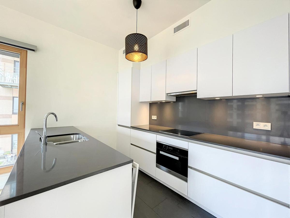 Marcel Thiry - Appartement 2 chambres + terrasse + parking 