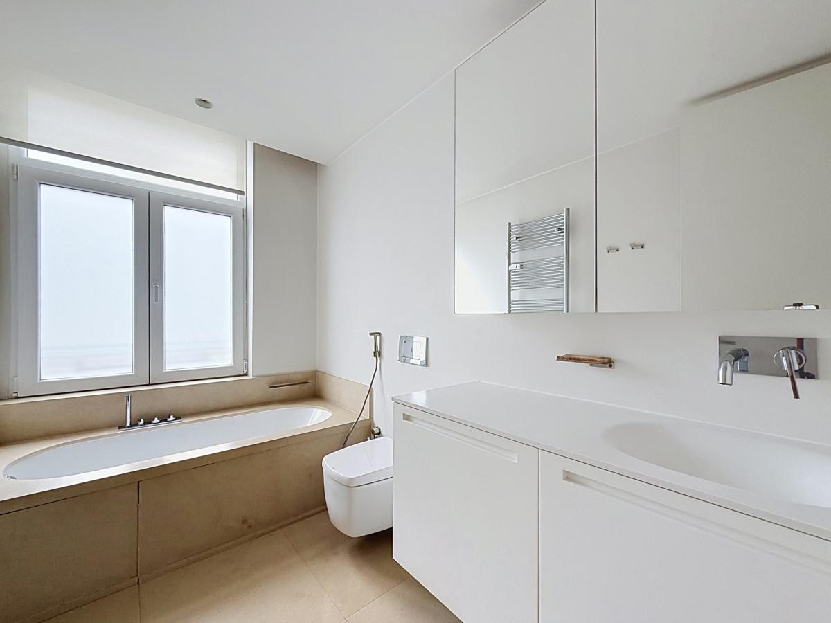Pl. Stéphanie : Somptueux appartement 3 chambres