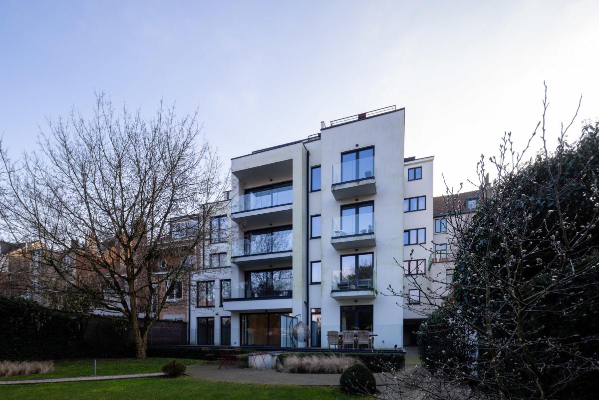 RDC - 2 chambres avec terrasse et jardin au cœur de Brugmann