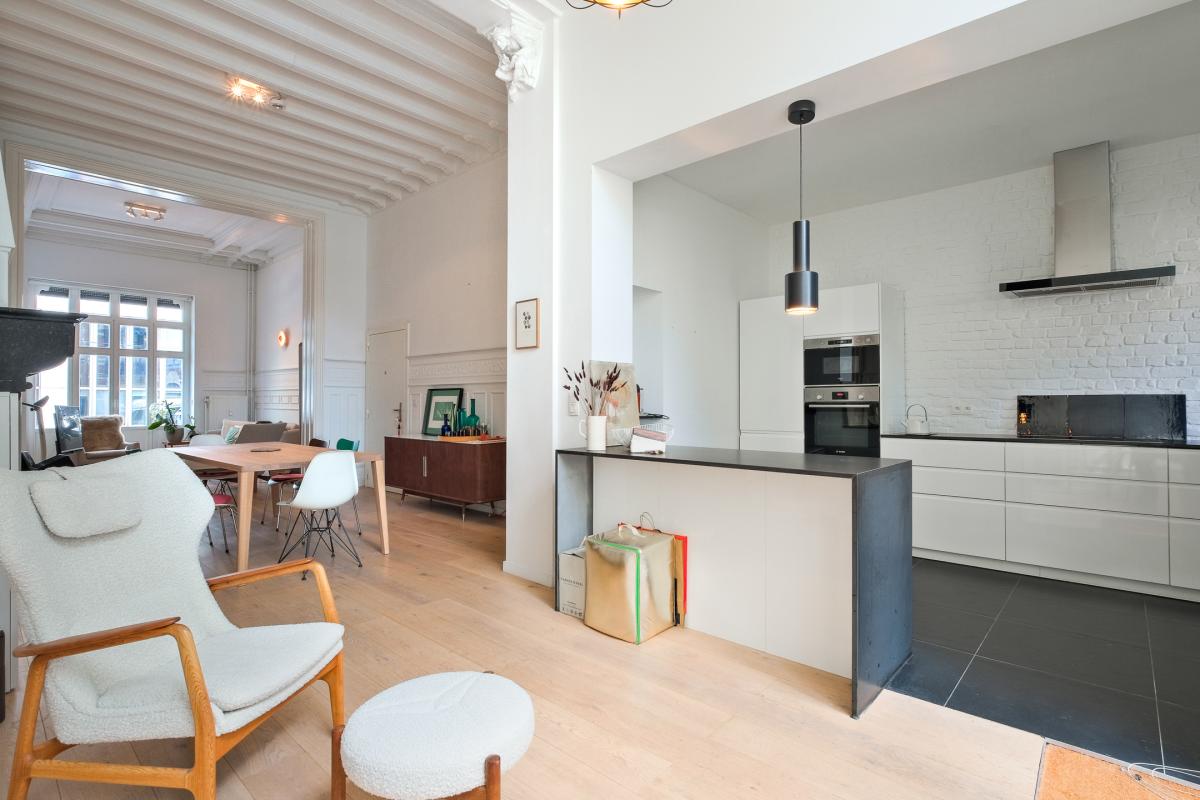 Cinquentenaire - Magnifique duplex avec jardin & garage