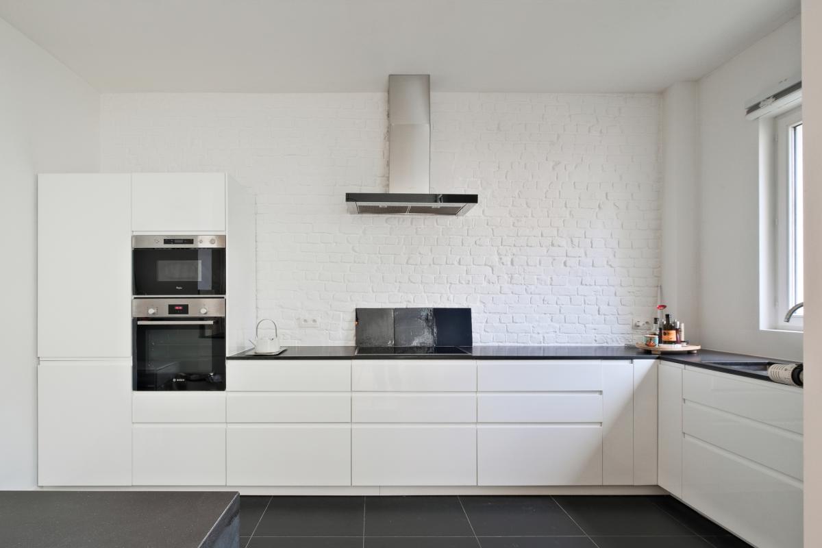 Cinquentenaire - Magnifique duplex avec jardin & garage