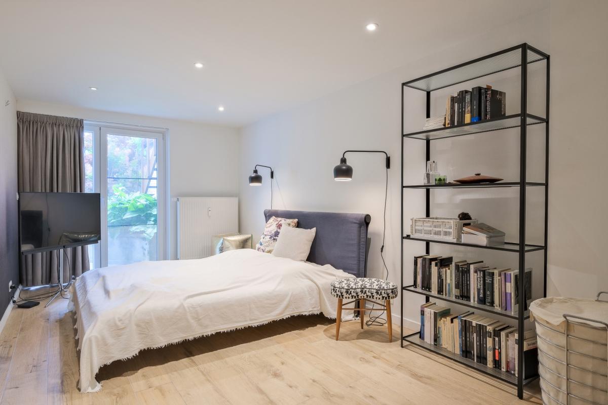 Cinquentenaire - Magnifique duplex avec jardin & garage