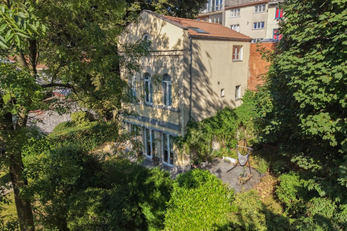Magnifique triplex 4 chambres avec jardin et parking