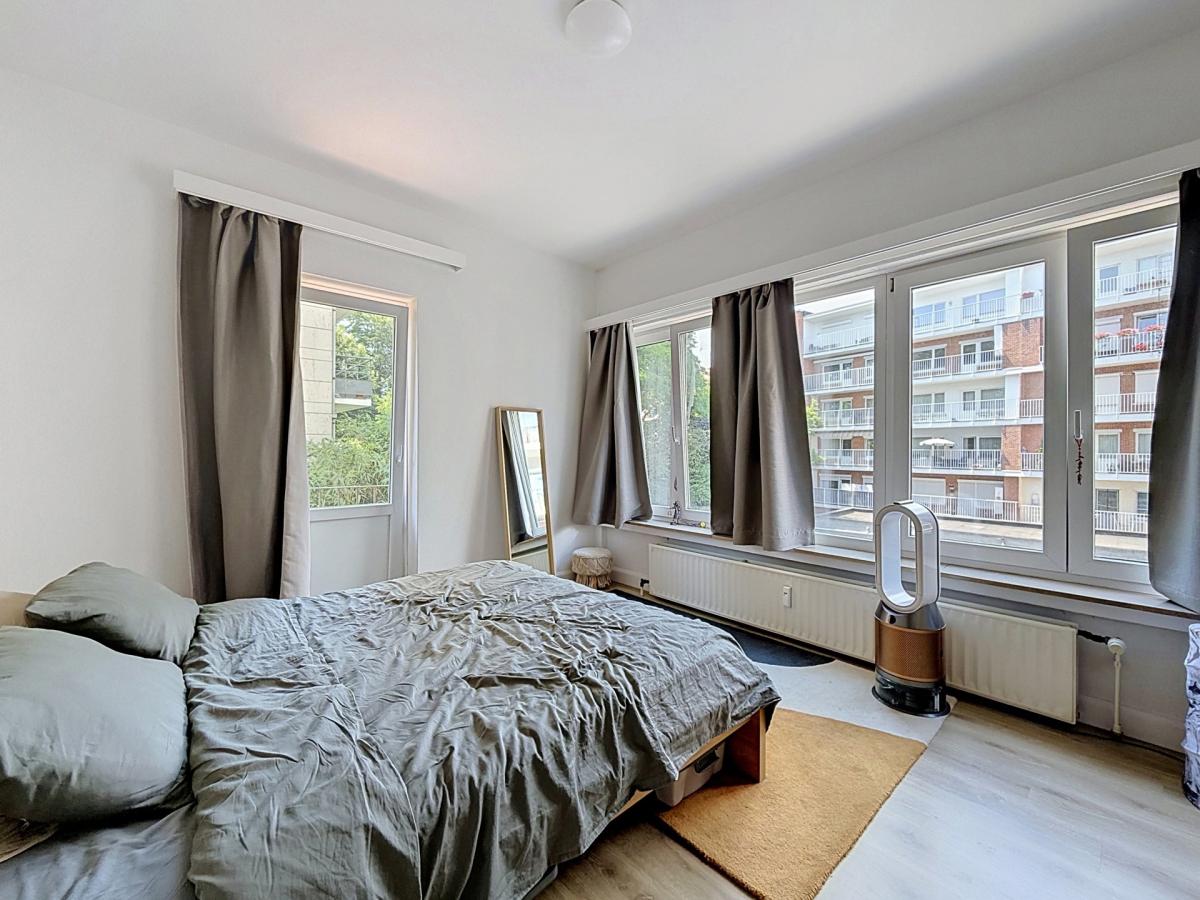 Altitude 100/Molière : Bel appartement de 2 chambres rénové