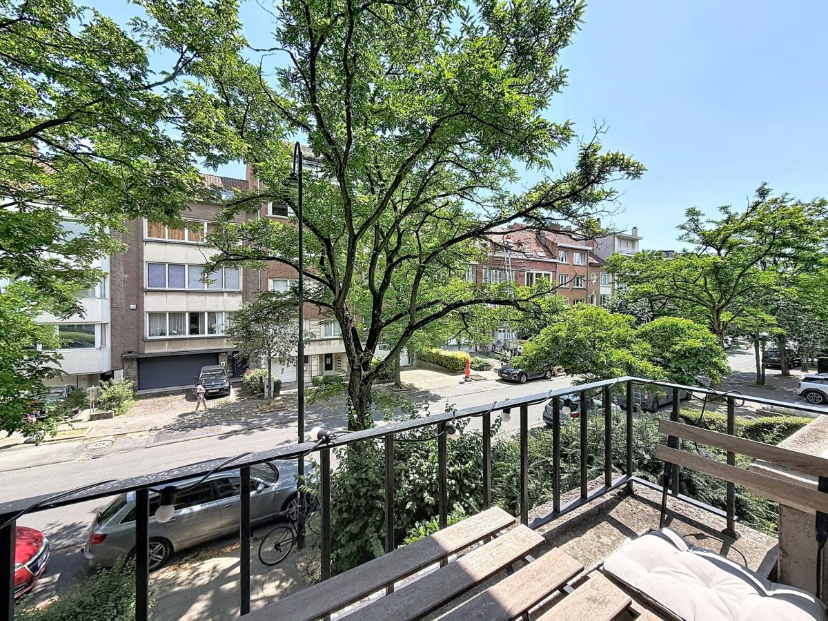 Altitude 100/Molière : Bel appartement de 2 chambres rénové
