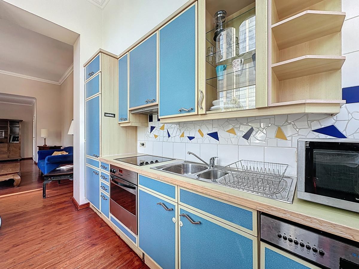 Etangs d'Ixelles / Louise : Bel appartement de caractère