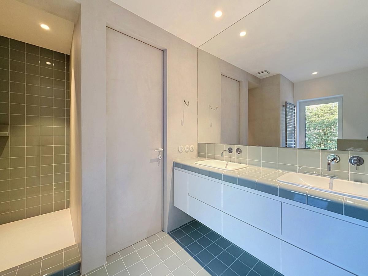 Louise /Abbaye : Somptueux appartement caractère remis à neuf