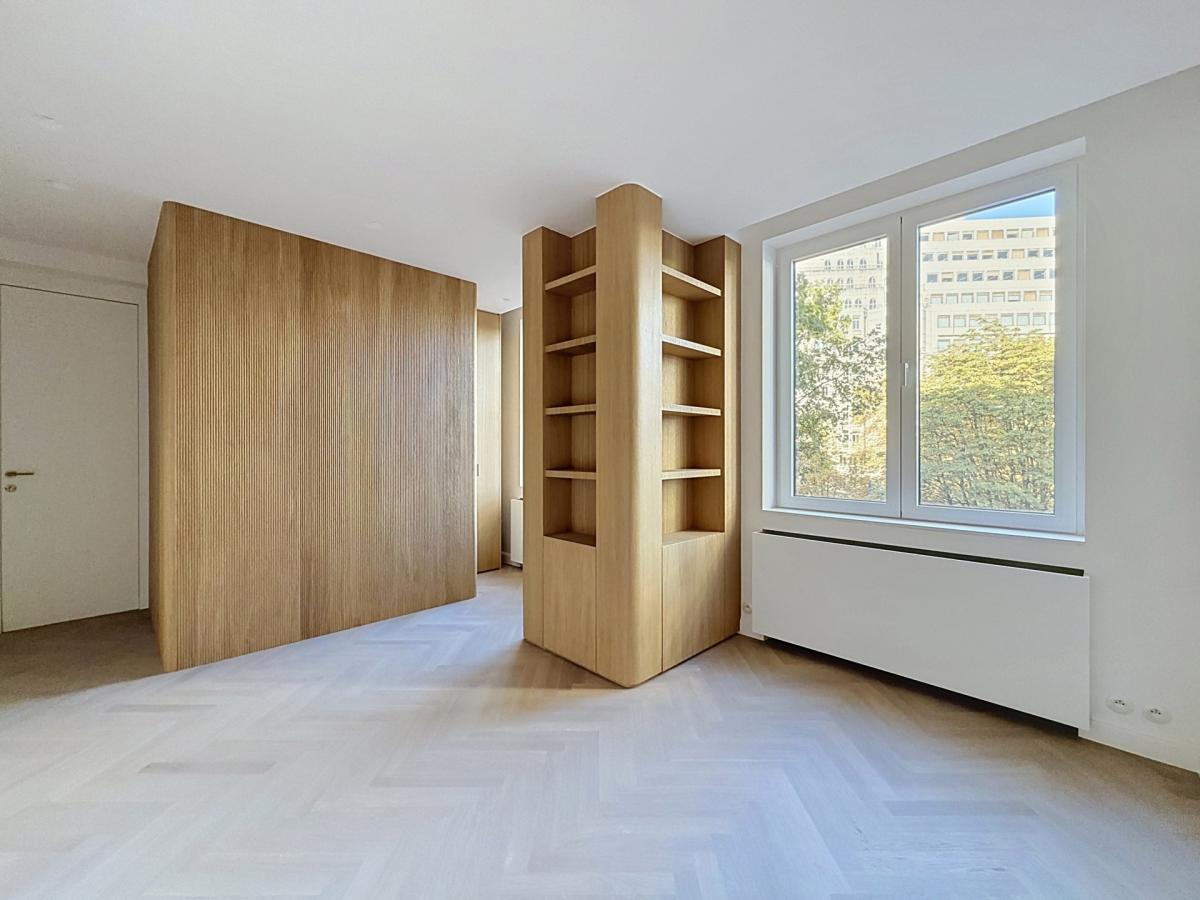 Louise /Abbaye : Somptueux appartement caractère remis à neuf