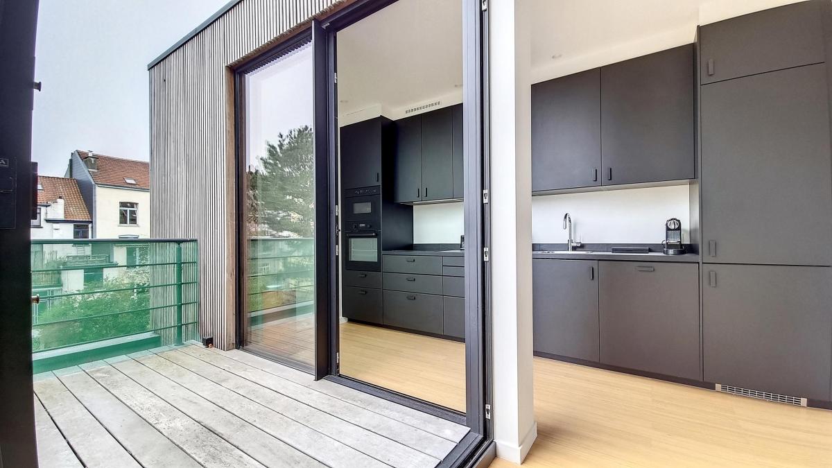 Général Jacques : Appartement 2 chambres meublé + terrasse 