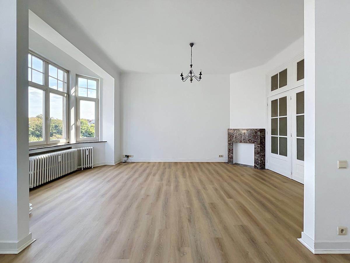 Parc Josaphat - Lumineux appartement 1 chambre