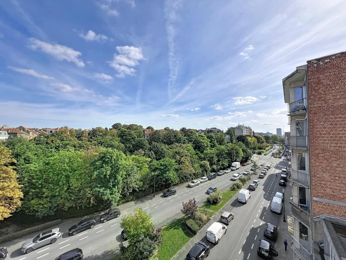 Parc Josaphat - Lumineux appartement 1 chambre