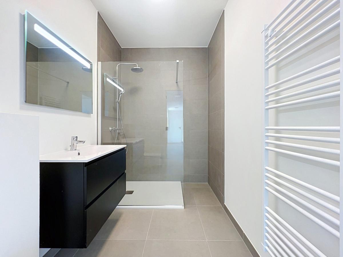 Triomphe : Magnifique penthouse 3ch + terrasses + pkg