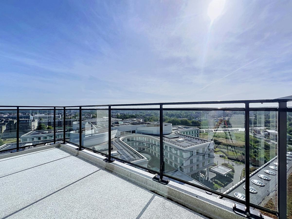 Triomphe : Magnifique penthouse 3ch + terrasses + pkg