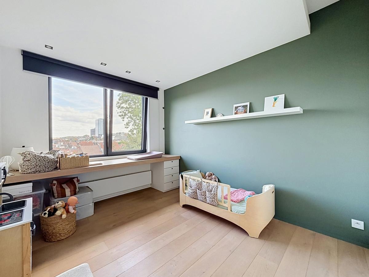 Flagey / Louise - Superbe duplex penthouse + terrasse !