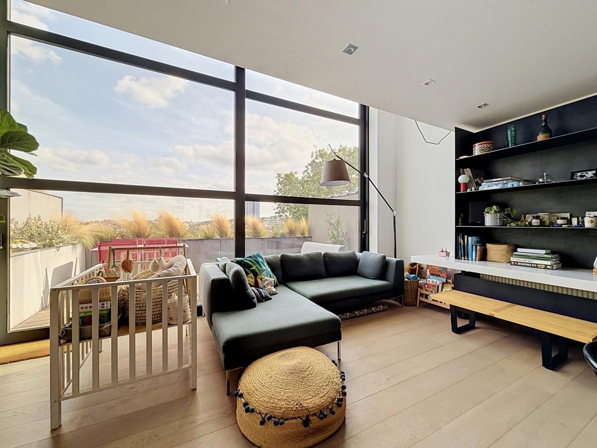 Flagey / Louise - Superbe duplex penthouse + terrasse !