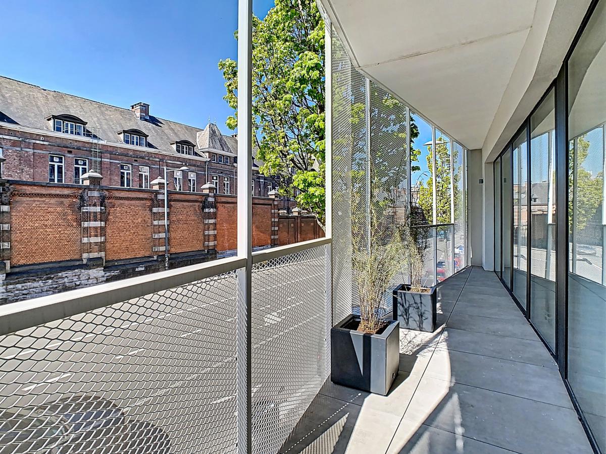 Couronne : Bel appartement récent 1 chambre + terrasse
