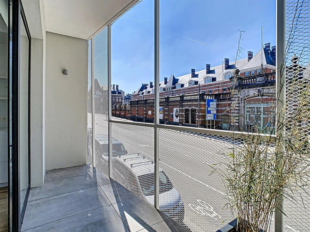 Couronne : Bel appartement récent 1 chambre + terrasse