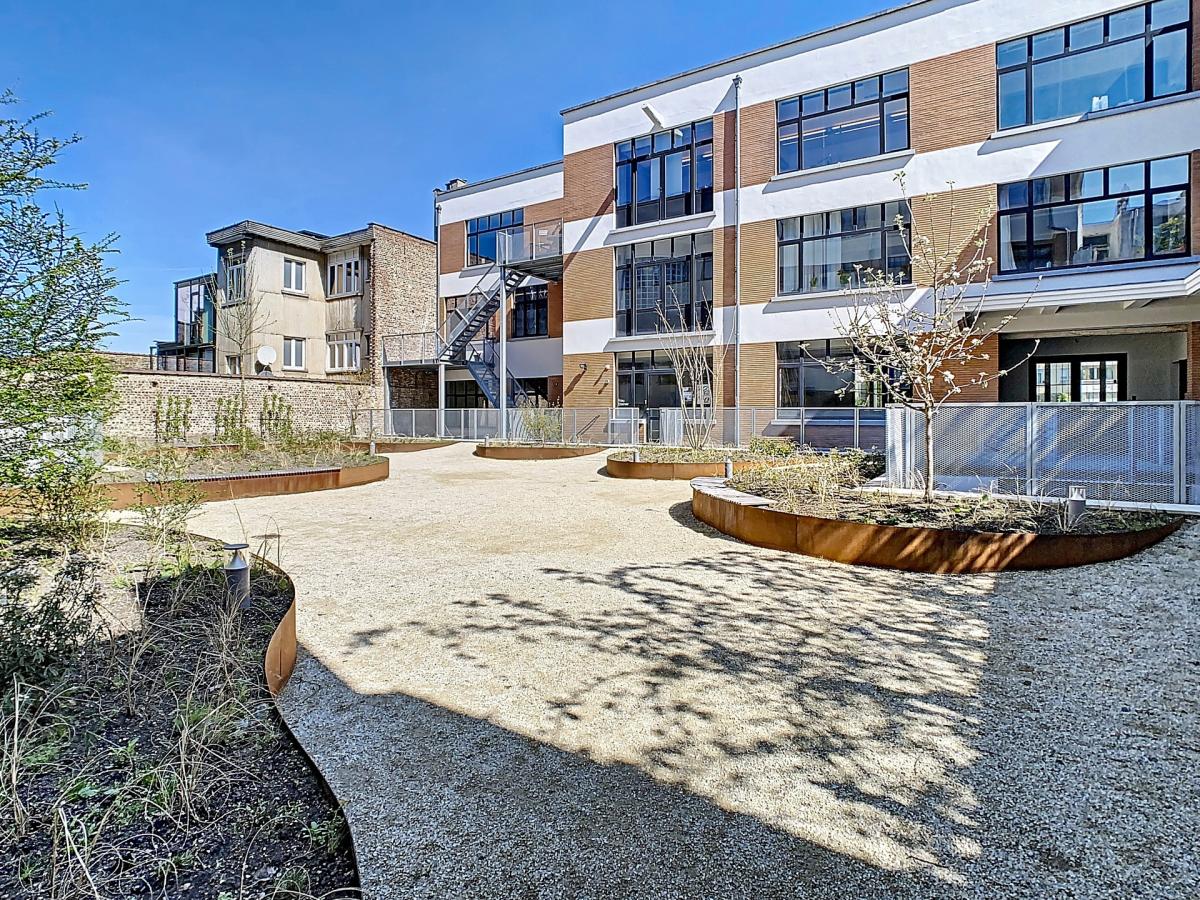 Couronne : Bel appartement récent 1 chambre + terrasse