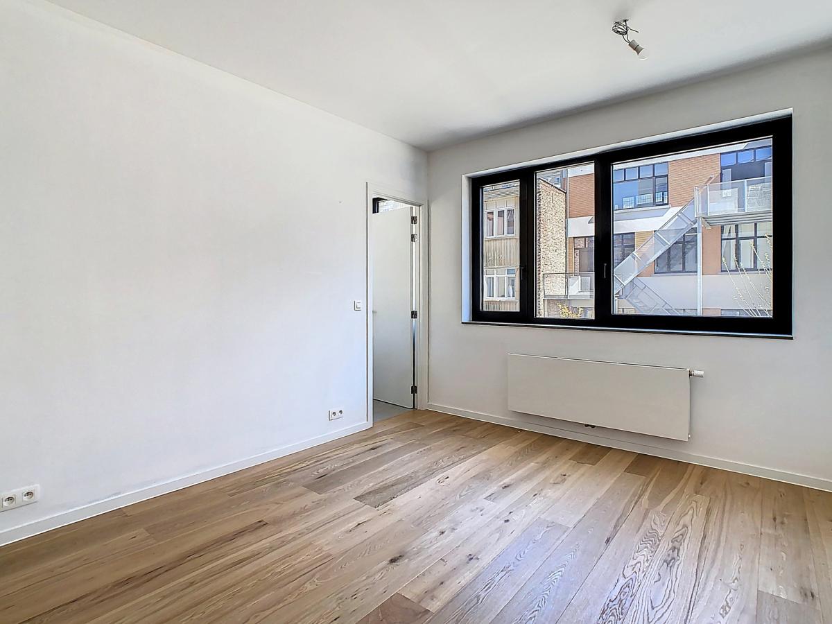 Couronne : Bel appartement récent 1 chambre + terrasse