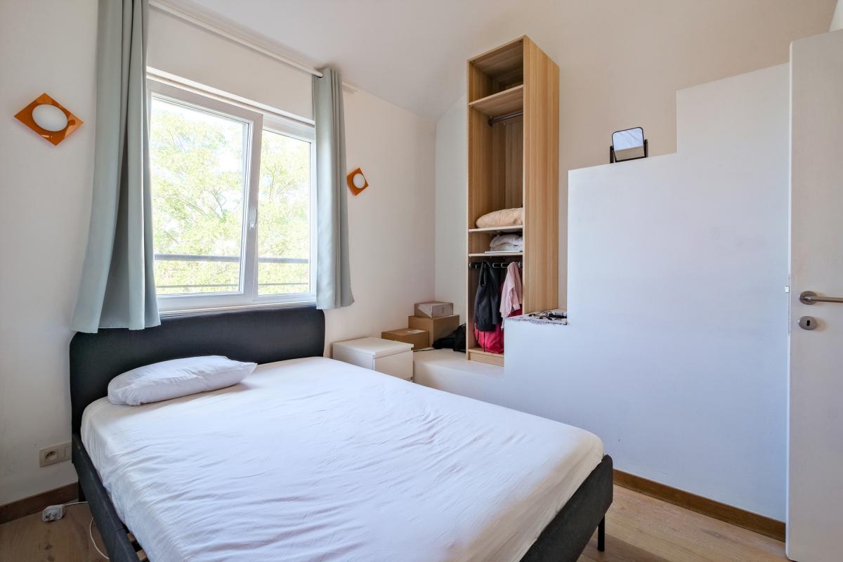 Quartier EU: Penthouse récent avec terrasse de 8 m²