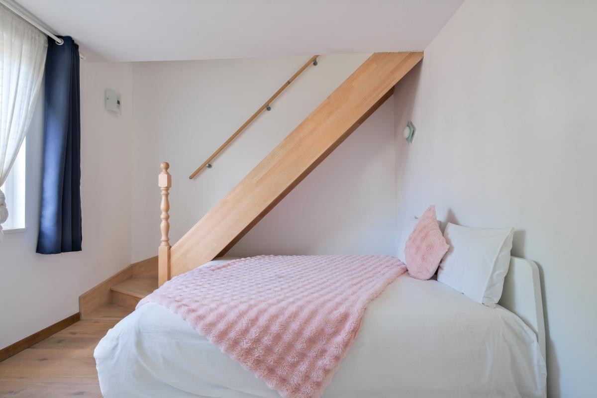Quartier EU: Penthouse récent avec terrasse de 8 m²