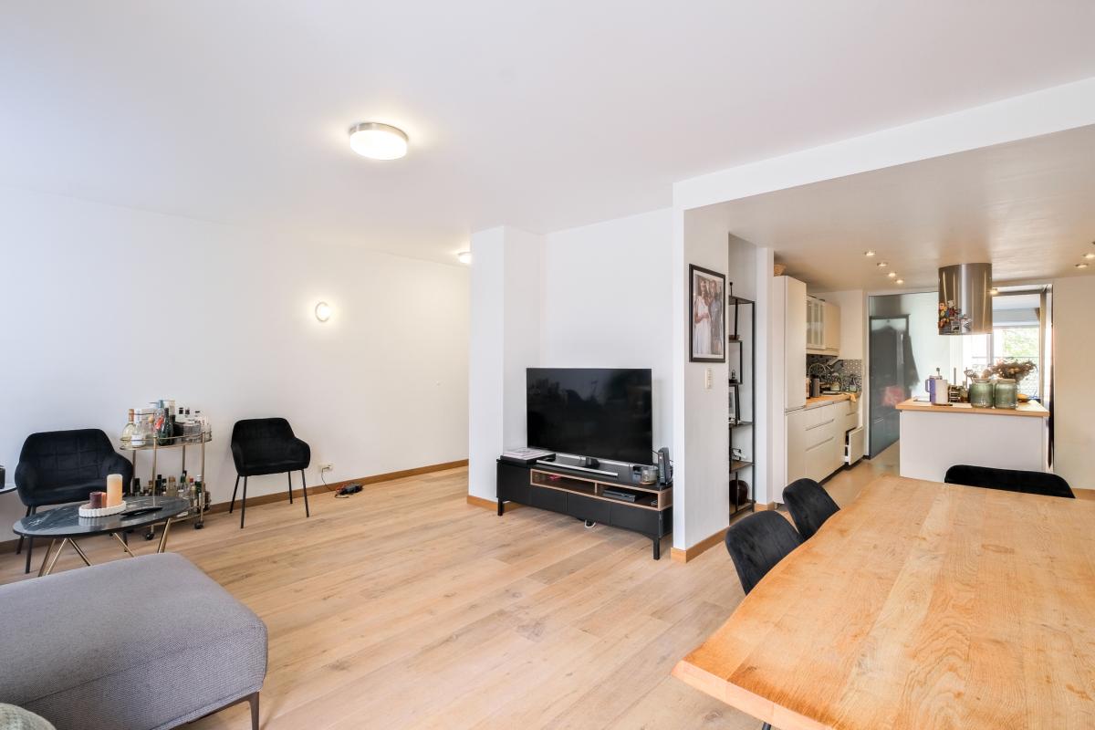 Parlement Européen: Bel appartement récent avec terrasse de 15 m²