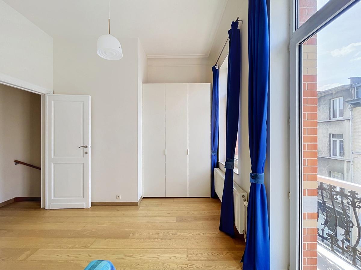 Cinquantenaire : Superbe duplex meublé 118 m², 2 ch