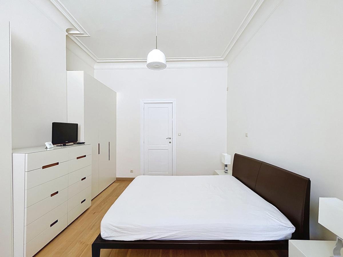 Cinquantenaire : Superbe duplex meublé 118 m², 2 ch