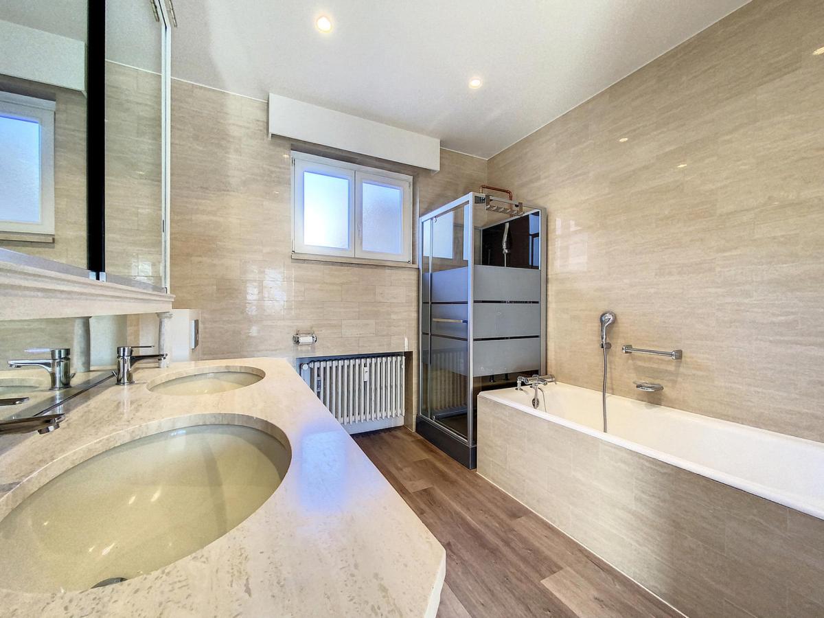 Franklin Roosevelt : Bel appartement 2 chambres + terrasse