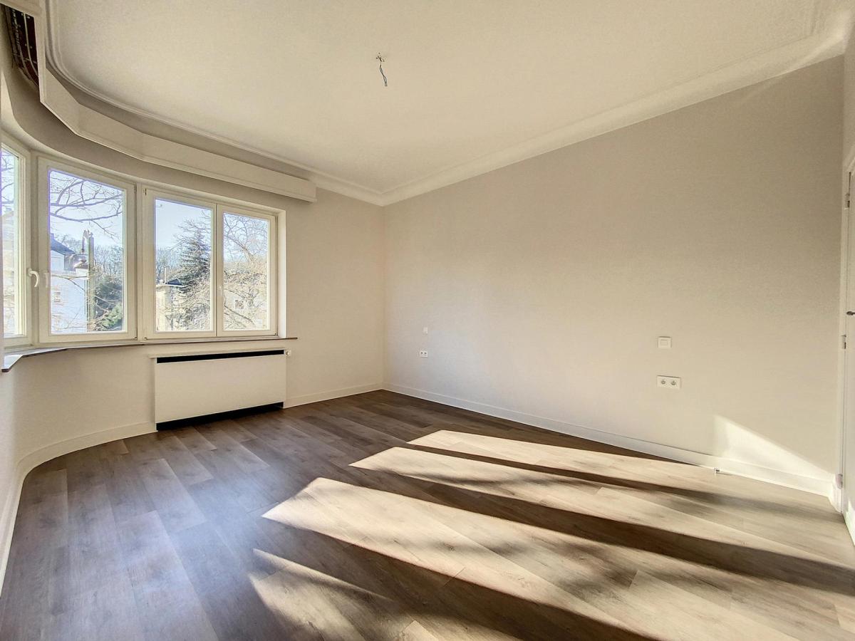 Franklin Roosevelt : Bel appartement 2 chambres + terrasse