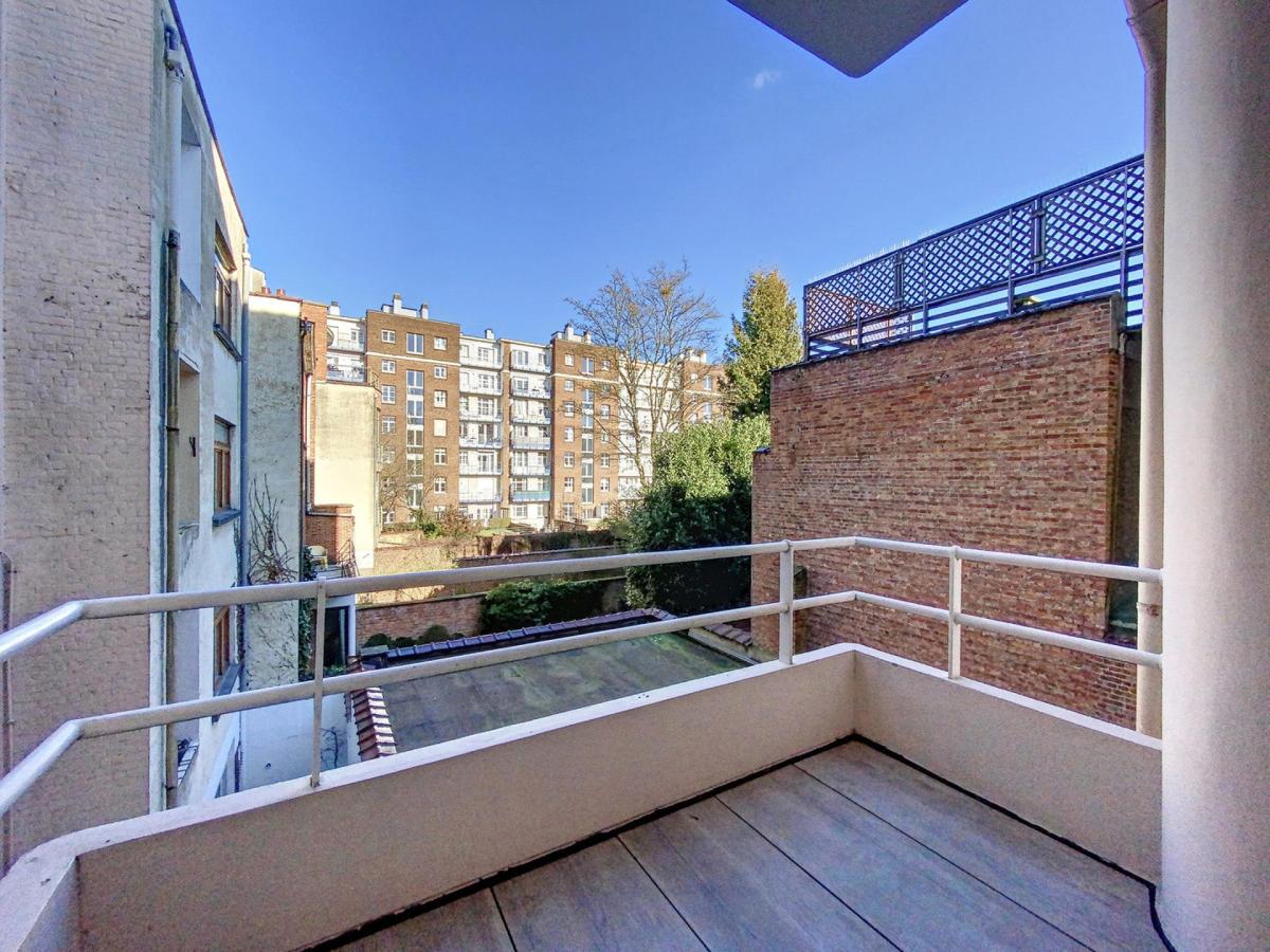 Franklin Roosevelt : Bel appartement 2 chambres + terrasse