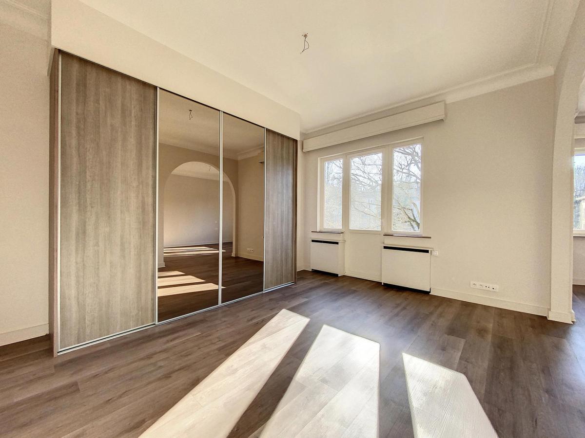 Franklin Roosevelt : Bel appartement 2 chambres + terrasse